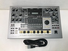 Roland MC-505 groovebox Music