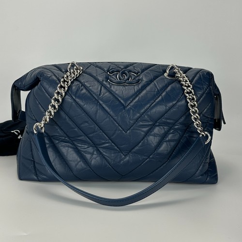 Chanel dark blue chevron - blue,