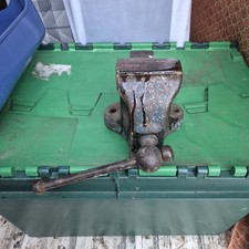 vintage cast iron bench vise