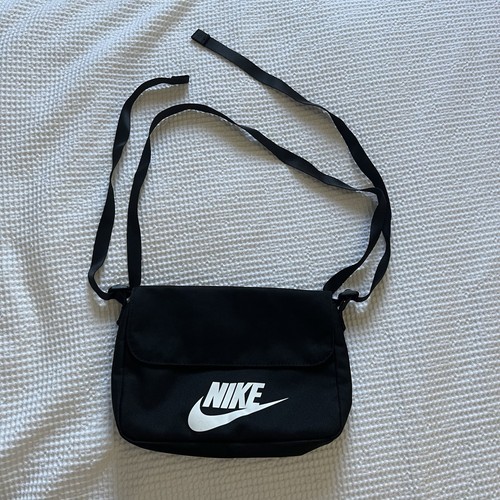 Black nike crossbag with white - crossbag,