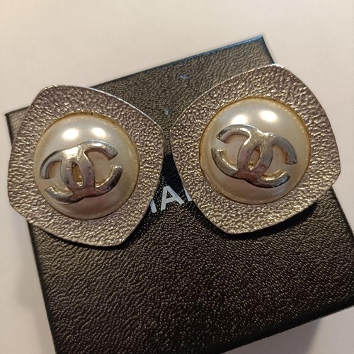 Chanel pearl earrings silver - chanel,