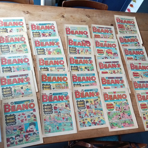Beano comics bundle job - +,