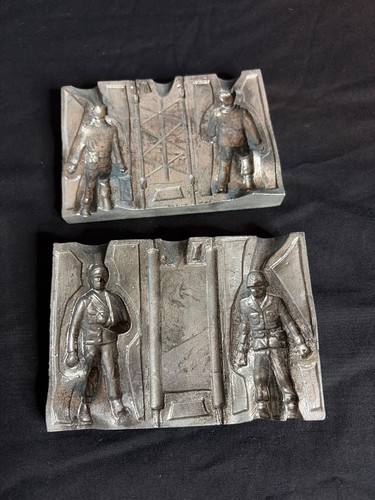 Vtg lead toy soldier mold - lead,