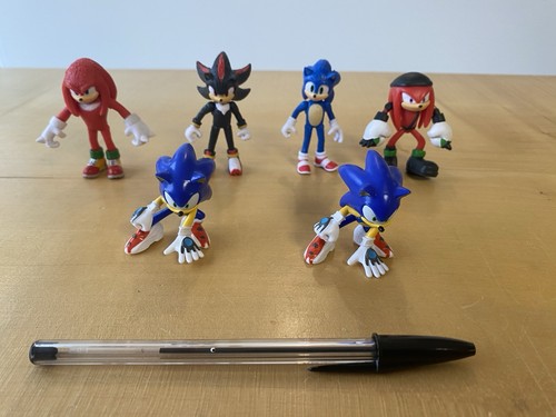 Sonic the hedgehog toy - sonic,