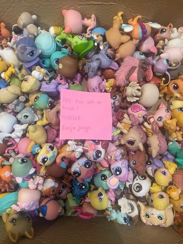 Big lot littlest pet - littlest, shops