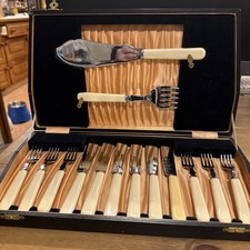 Vintage 15 Piece Fish Cutlery