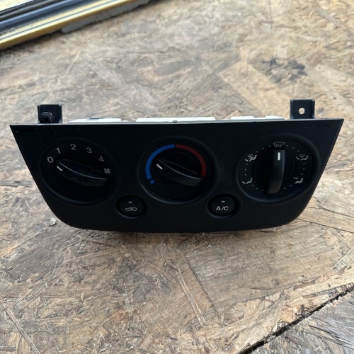 Ford fiesta mk6 heater fan - ford,