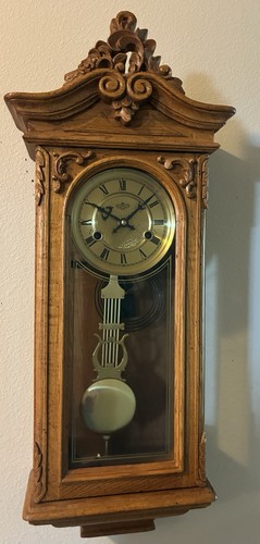 Vintage carved walnut - d&a,