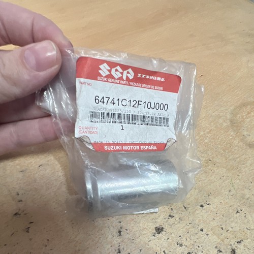 64741c12f10j000 suzuki spacer - 64741c12f10j000,