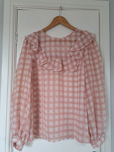 Matalan size pink and - size, white