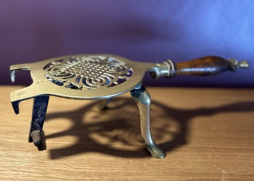 Antique brass flat iron stand - brass,