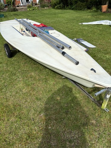 Laser sailing dinghy ready - dinghy, to