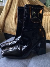 PRIMARK ZIP UP BLACK PATENT