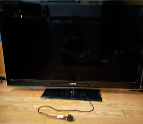 Samsung led series 7 - 46”,