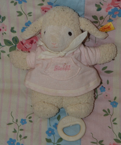 Steiff 237423 lamb musical - steiff,