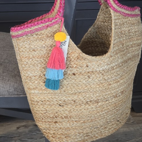 Boundaries jute basket - no,