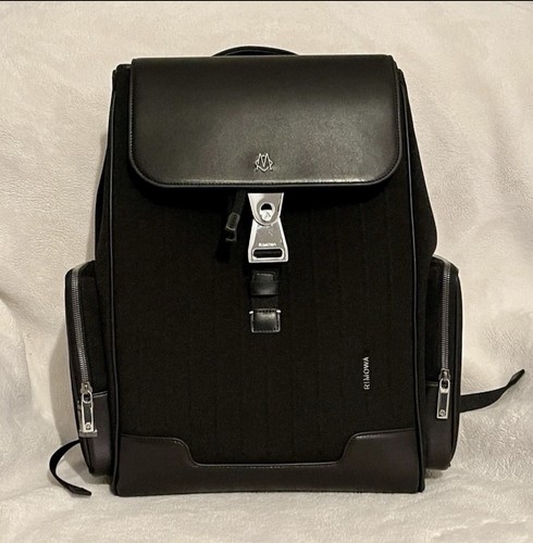Rimowa never still flap - never,