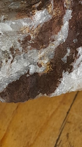 Rare english quartz gold - rare,