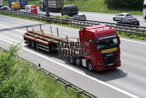 Truck photo man - tgx, platform
