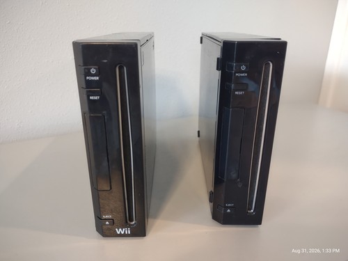 Two nintendo wii rvl - nintendo,