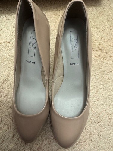 Shoes size wide fit - m&s, 5