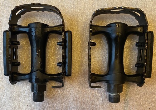 Vintage road bike pedals - vintage,
