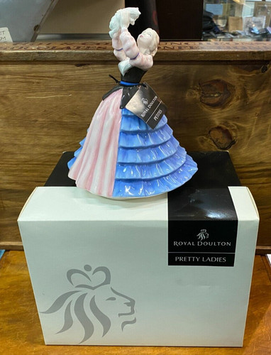 Lovely rare royal doulton - rare,