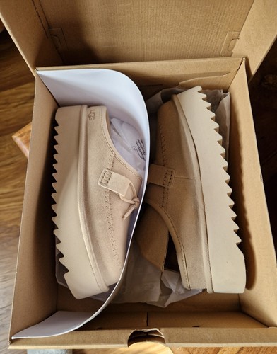 New box uggs - box,