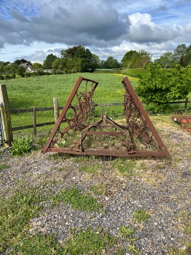 16ft folding chain harrows bed