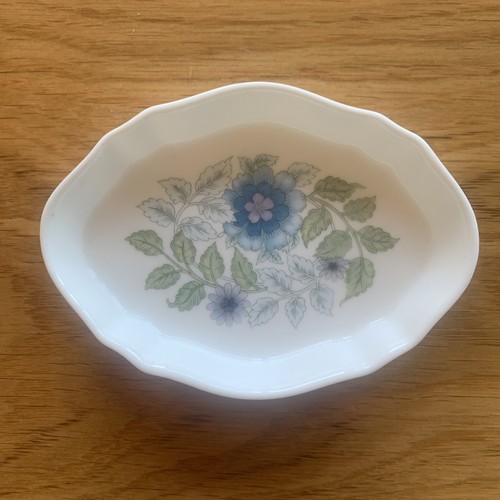 Wedgewood trinket dish bone - wedgewood,