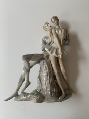Lladro figurine ballerina - figurine,