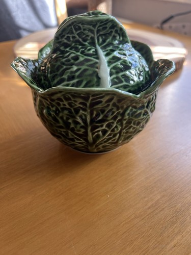 Majolica green cabbage leaf - majolica,
