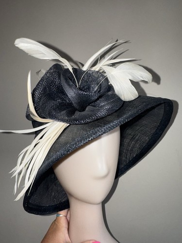 Pretty black brimmed wedding - pretty,