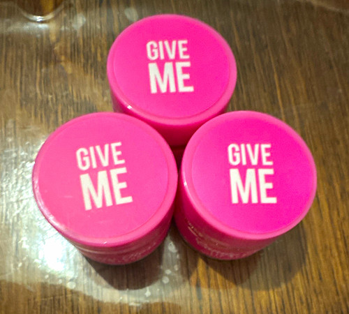 Give cosmetics candy - me,
