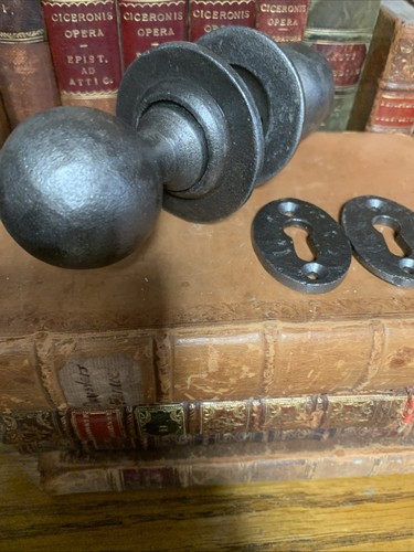 Pair cast iron ball - iron, knobs