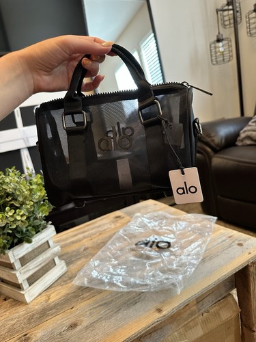 Alo yoga mini sheer duffle - sheer,