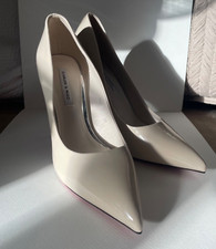 QIANJIN & NIAO beige court