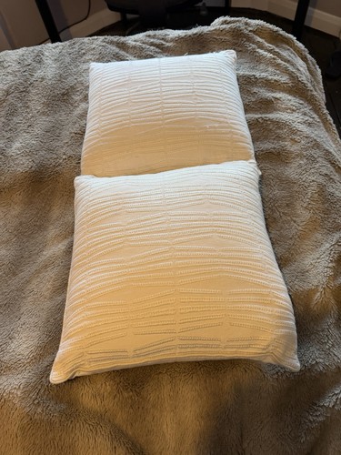 Laura ashley home - laura, x2
