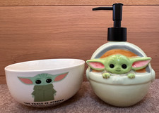 Baby Yoda soap dispenser +