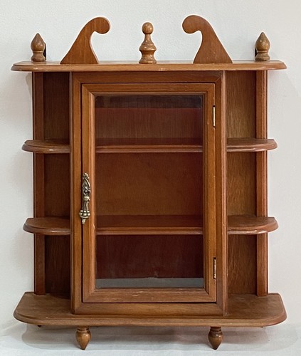 Vtg wooden tier - wooden, curio