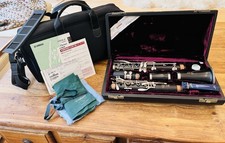 Yamaha YCL-650 BB Clarinet Wooden Wind Music Instrument with Hard Case