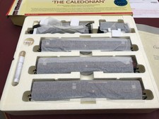 Hornby r2306 caledonian train - caledonian,