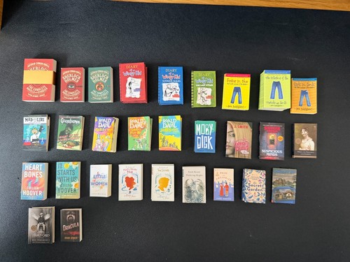 Zuru mini brands - zuru, books