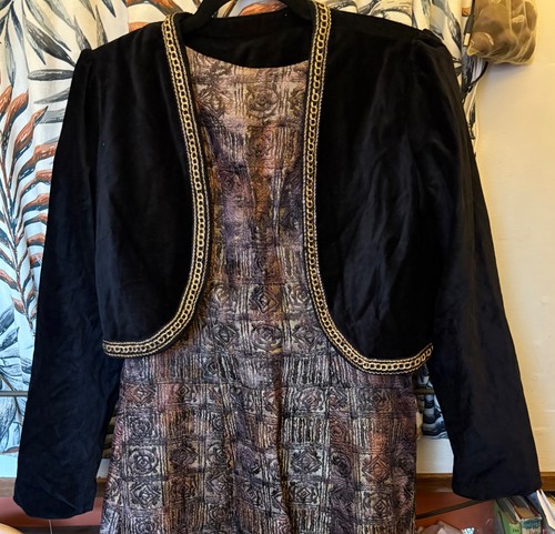Vintage style black velvet - vintage,