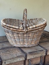 Vintage willow wicker lidded picnic / food / storage / carry handle basket