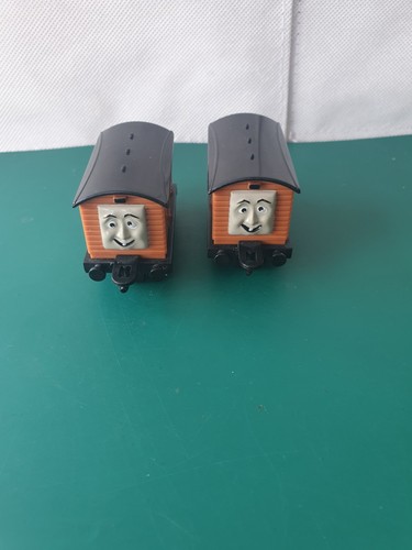2001 ertl silly trucks - 2,