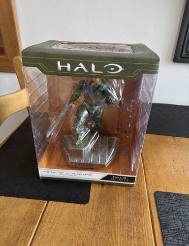 Halo master chief with - halo,