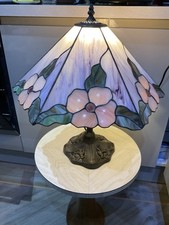 Lamp Tiffany Leaded Shade Bronze Cast Base Switch On Wire Working Order43 X 50cm