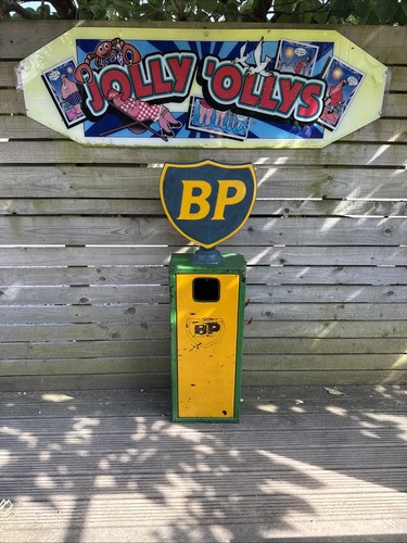 Vintage petrol pump - -, bp