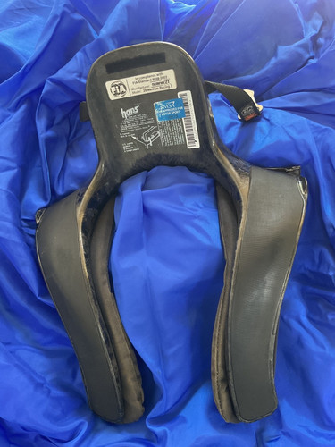 Stand hans device fia - stand,